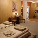 R34 Boutique 招待所 大特尔诺沃