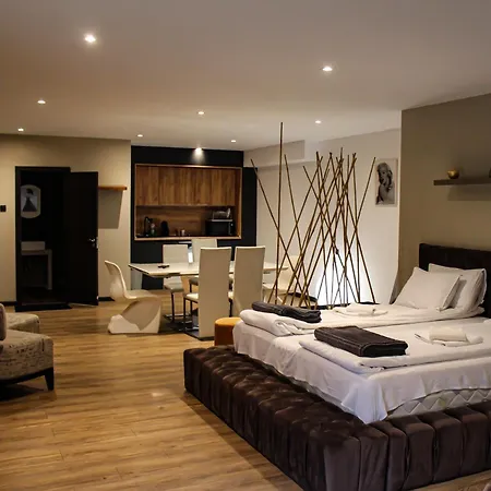 Къща за гости R34 Boutique 4*