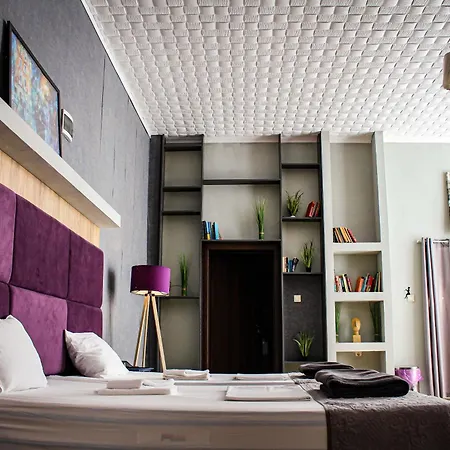 R34 Boutique Къща за гости 4*