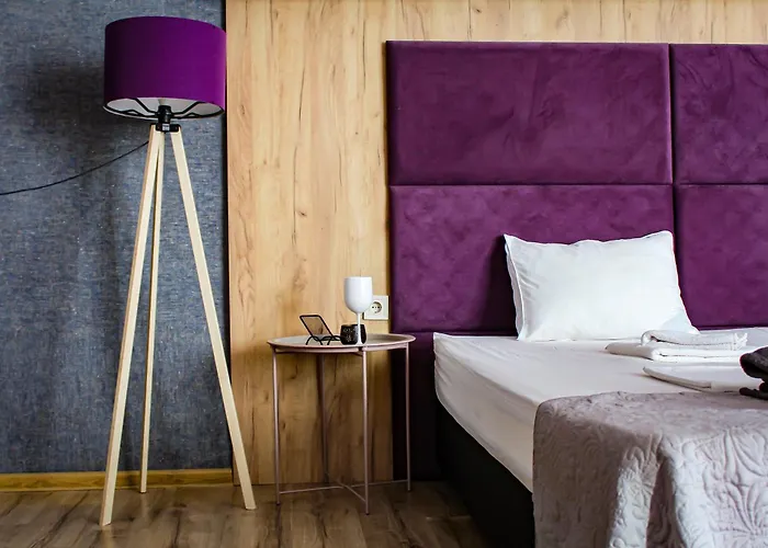 招待所 R34 Boutique