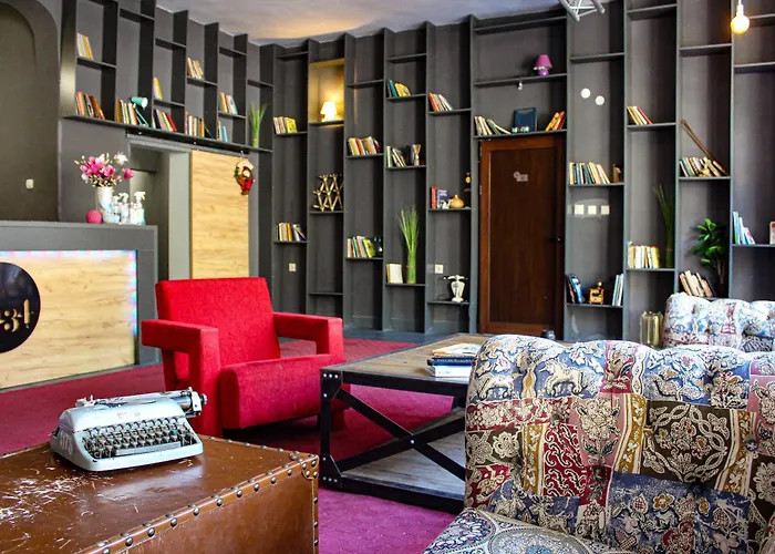 招待所 R34 Boutique 4*