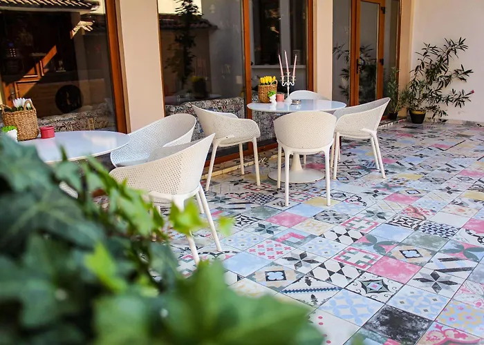 R34 Boutique 招待所 4*