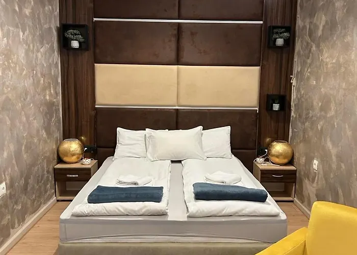 R34 Boutique 大特尔诺沃